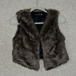 Fur vest